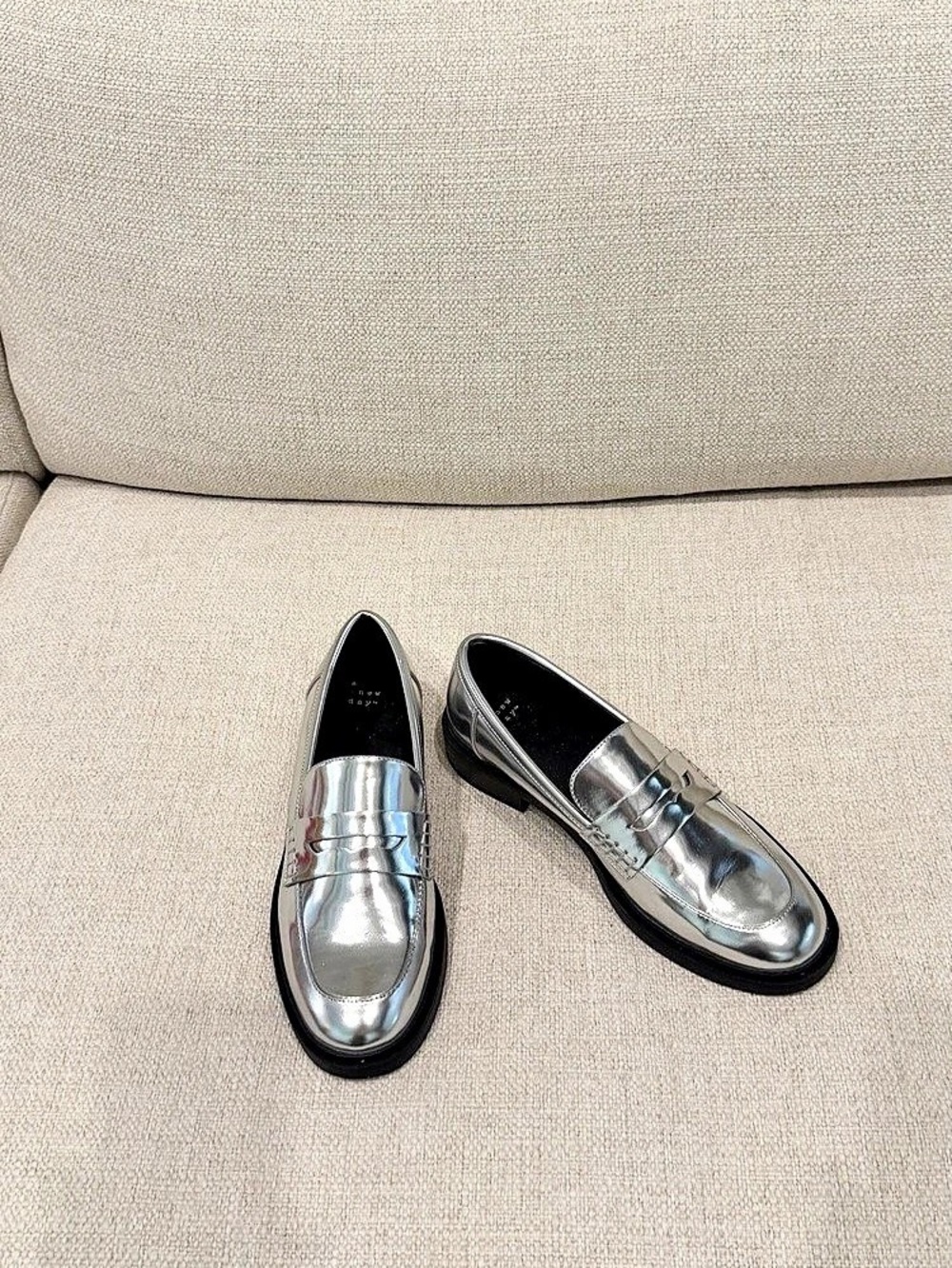 A New Day Jordan Penny Loafer Flats Silver Loafers NWOB